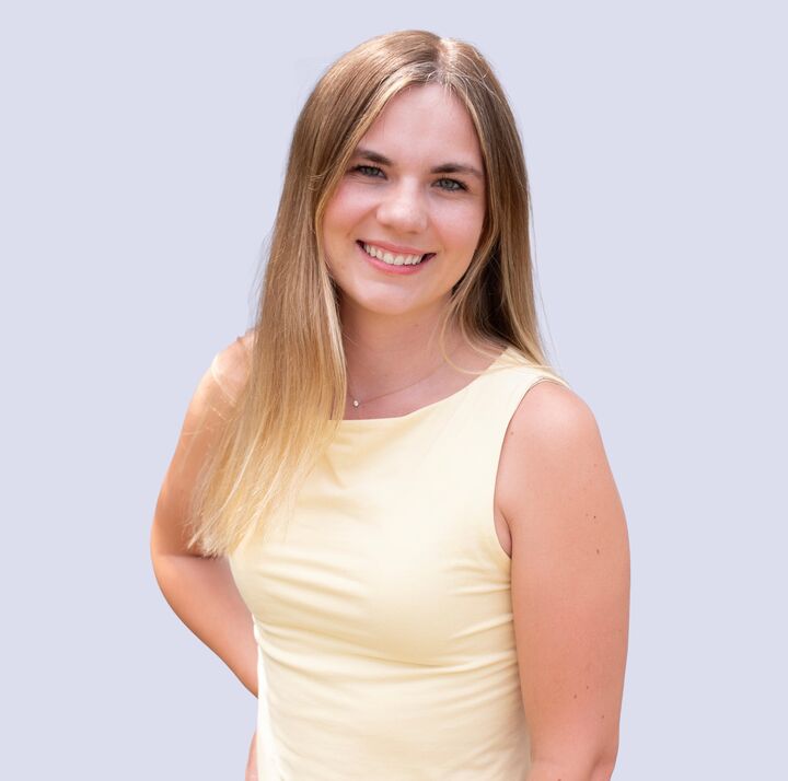 Siarra Hoolsema-Thompson,  in Debary, McBride Realty Group