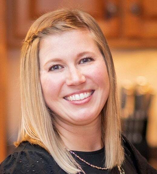 Taylor Courtney, Real Estate Salesperson in Evansville, Affiliated