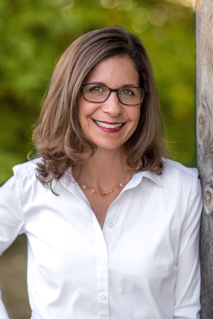 Alicia Buckley, Real Estate Broker in Carmel, Scheetz