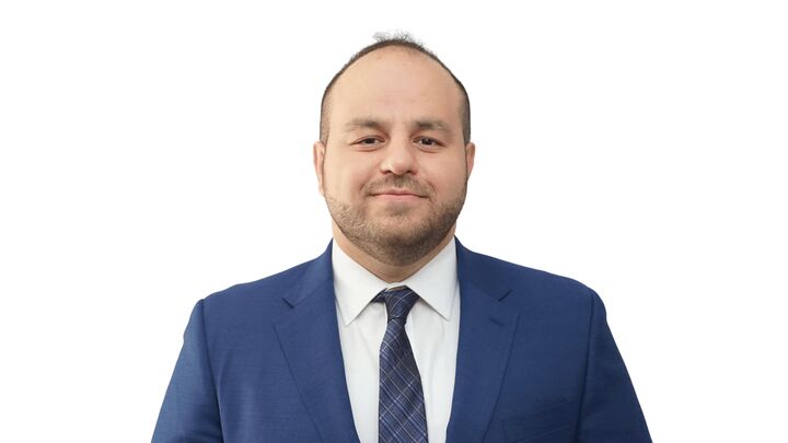 Kasra Amidi-Rad,  in Vaughan, Coldwell Banker The Real Estate Centre, Brokerage