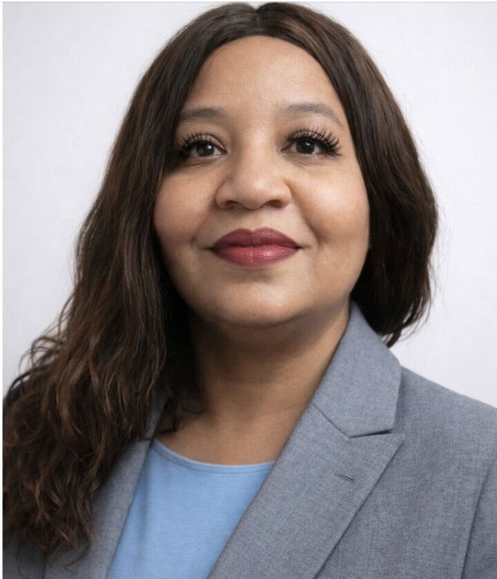Crystal Massey, Real Estate Broker in Waukegan, Circle