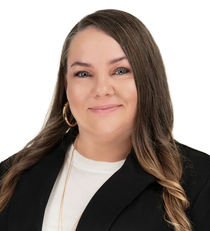 Amy Rivas, Real Estate Salesperson in Porterville, Jordan-Link