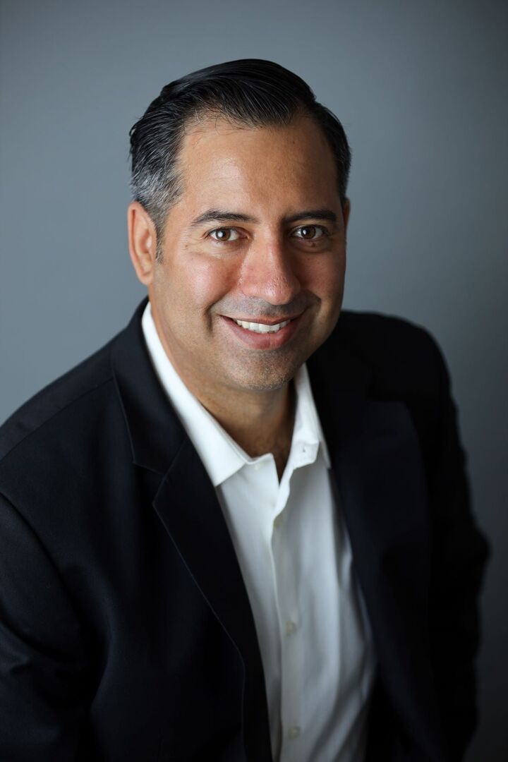 Joshua Lucio, Real Estate Salesperson in Ventura, Property Shoppe