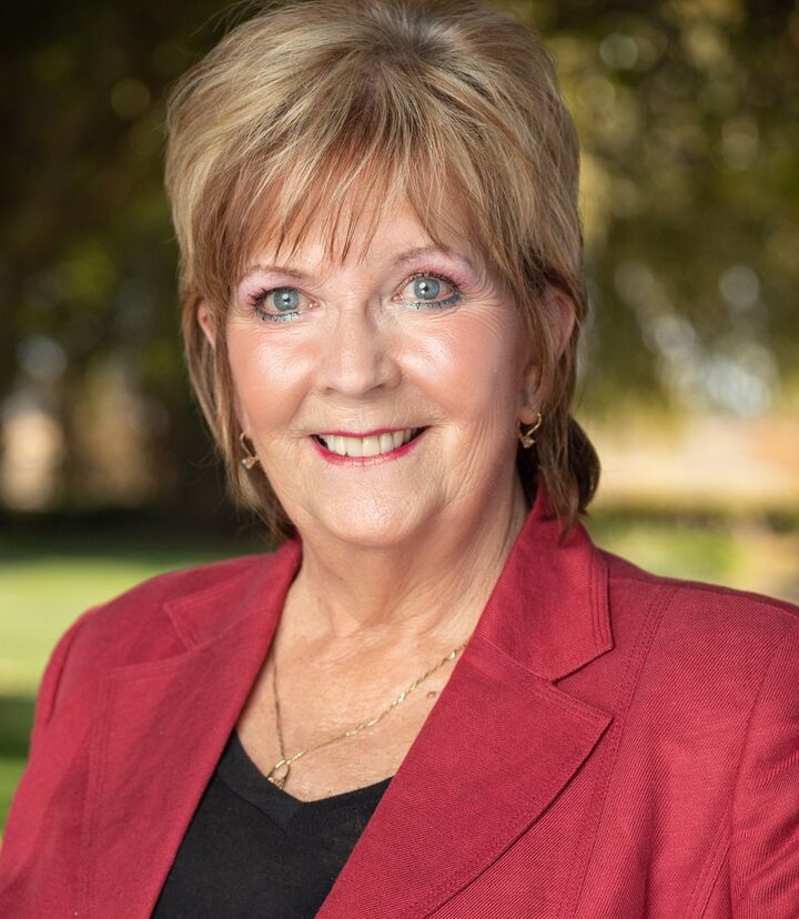 Carrie Whitman, REALTOR® in Brentwood, Icon Properties