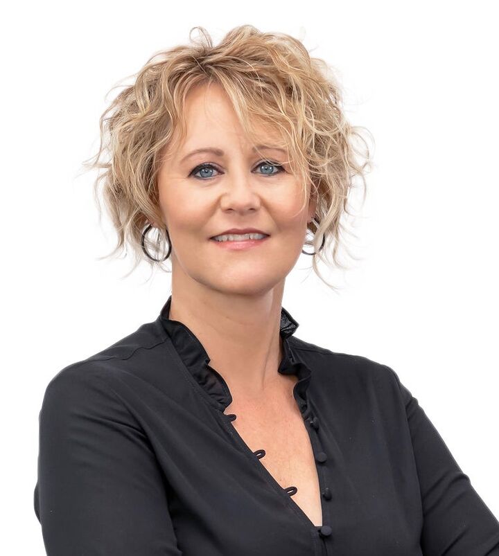 Jennifer Lowe, Real Estate Salesperson in Meridian, 43° North