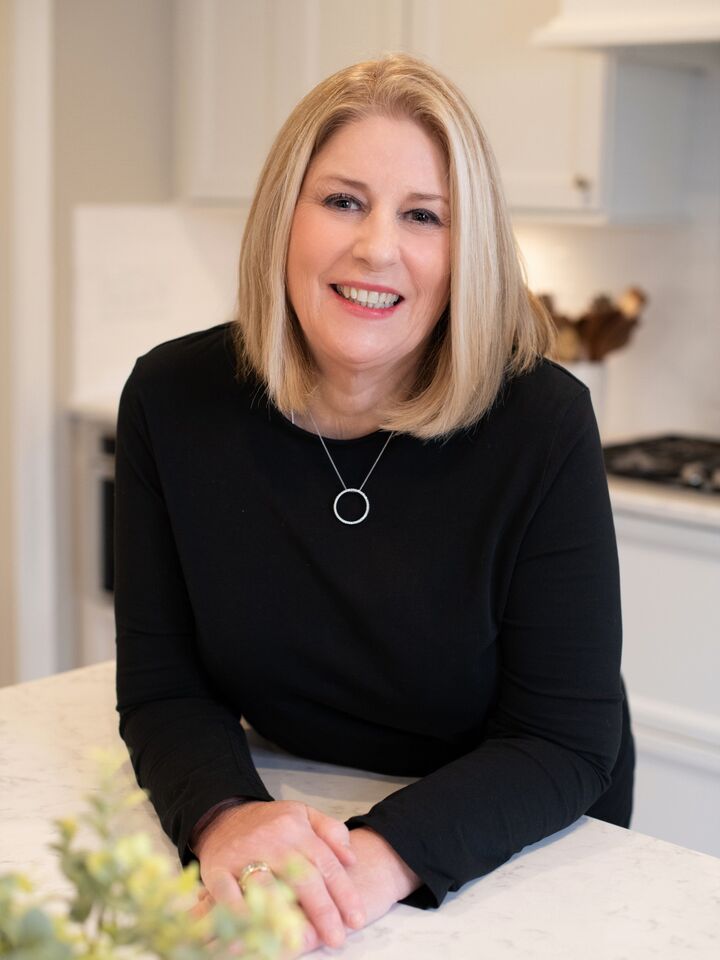 Cynthia Larson, Real Estate Salesperson in Bristol, Topsail Realty