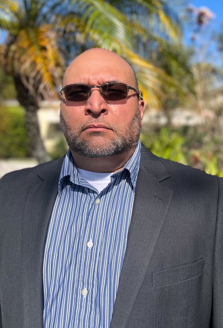 Maxwell Luna, Real Estate Salesperson in Miami, World Connection