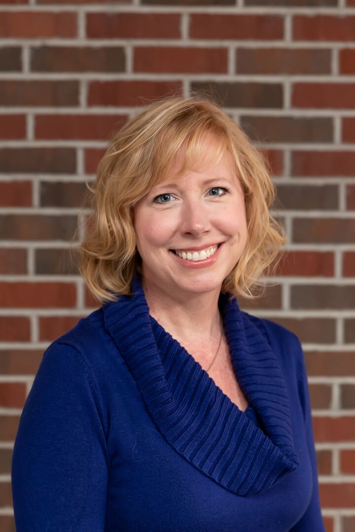Laurie McCarthy, Real Estate Salesperson in Erie, Select, REALTORS