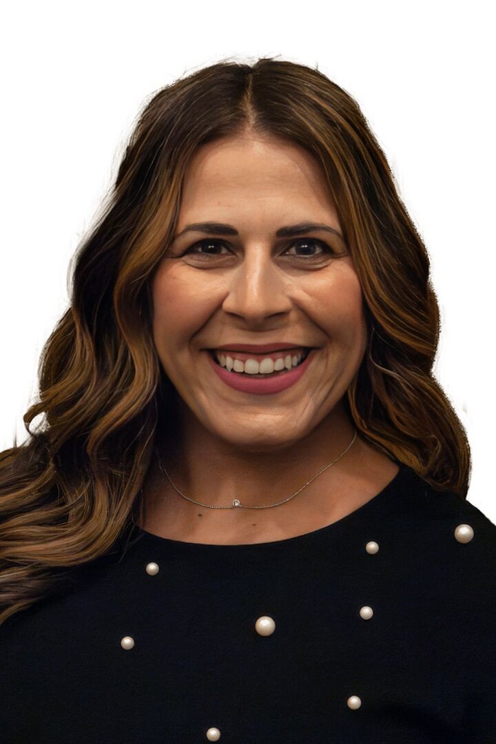 Natalie Giglio,  in Grosse Pointe Farms, Professionals