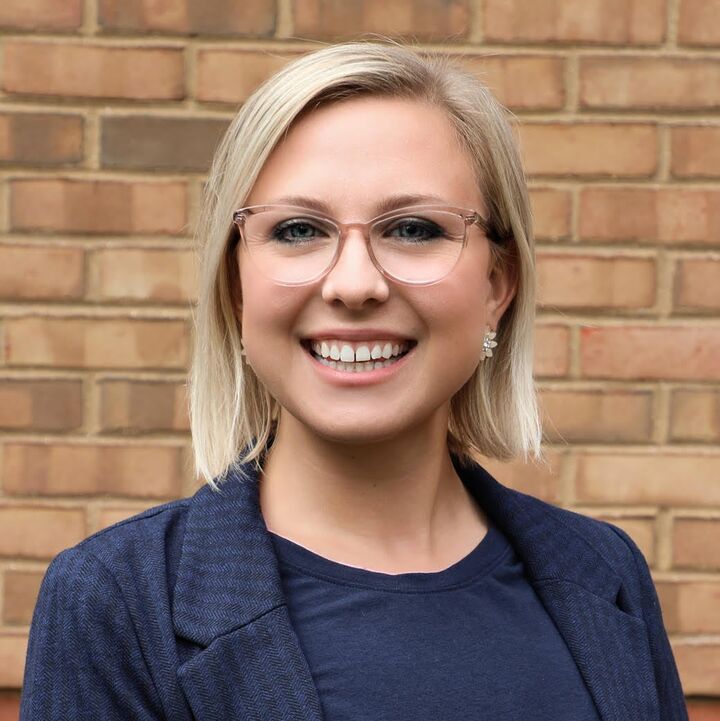 Charlotte Barnes-Evans, Real Estate Salesperson in Muskegon, Schmidt Realtors
