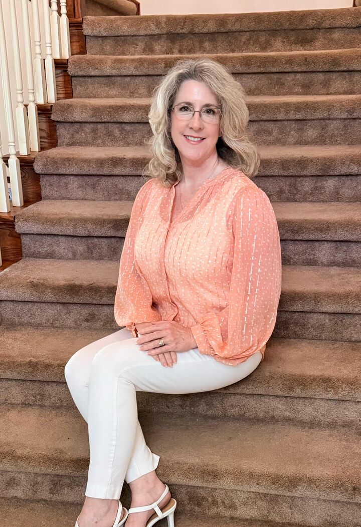Sandy Crawford-Weigand, Sales Associate in Orlando, Carioti