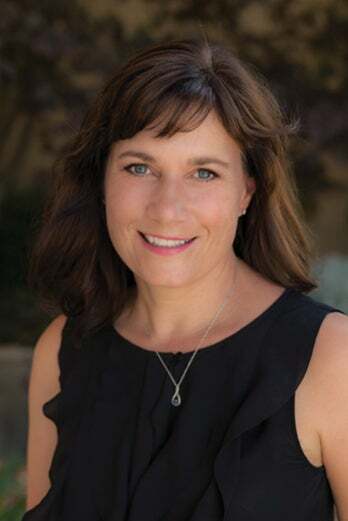 Paula Cox, Real Estate Broker in Kennewick, Tomlinson