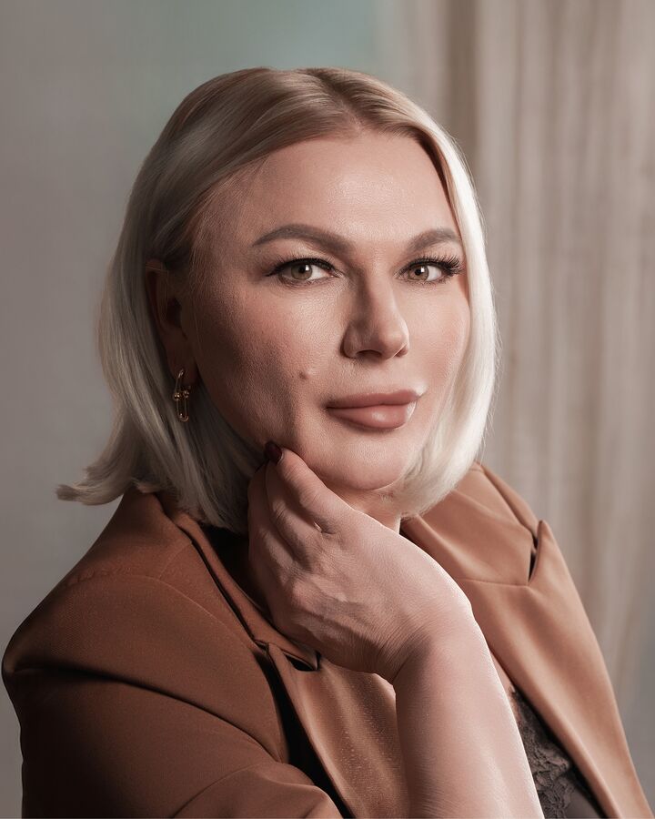 Vera Hancock, REALTOR® in Edmonton, CENTURY 21 Canada