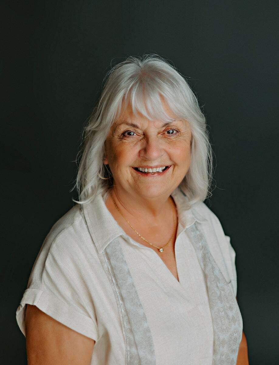 Sharon Yonker, Real Estate Salesperson in Cumberland, Premier