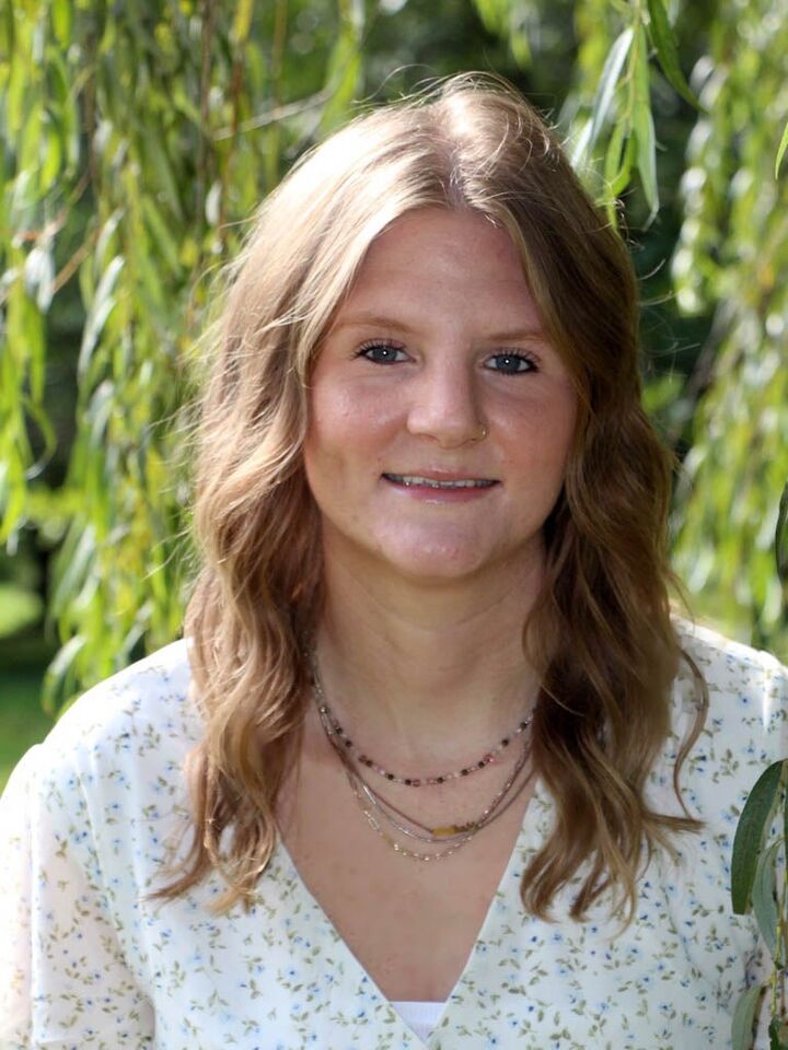 Madison Kumlin, Real Estate Salesperson in Viroqua, Affiliated