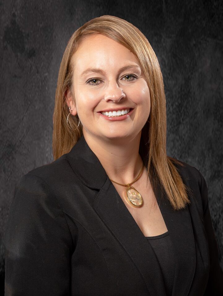 Crystal McGahan, Real Estate Salesperson in Greenville, First Group