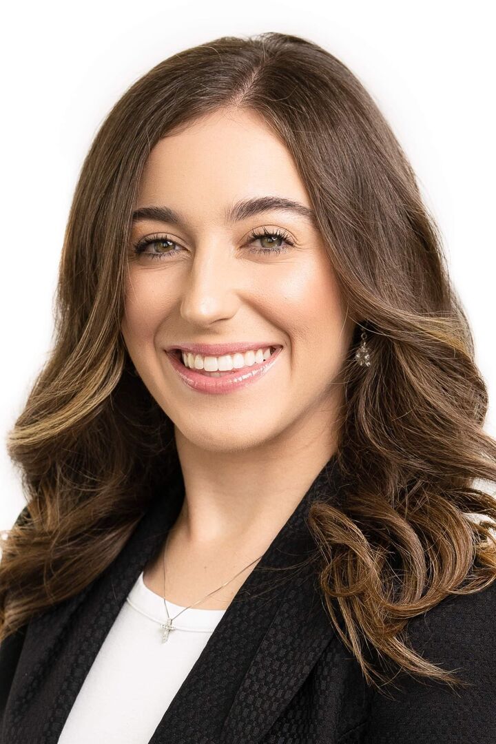 Olivia Graham,  in Sarasota, Florida