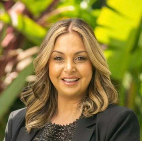 Dinna Michaels, Real Estate Salesperson in San Mateo, Icon Properties