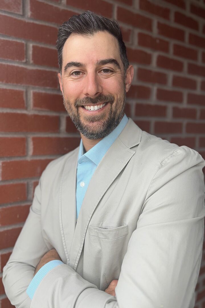 Jack Mikel,  in East Dundee, New Heritage