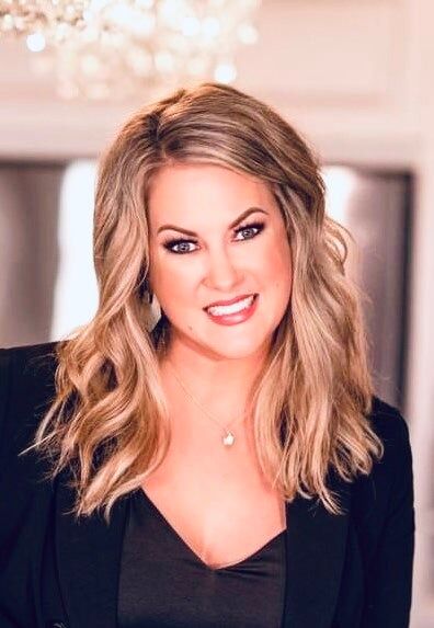 Kristen Braklow, Real Estate Broker in Overland Park, Kansas City Homes