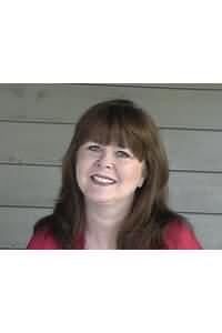 Linda Stone, Real Estate Salesperson in Brunswick, American Heritage