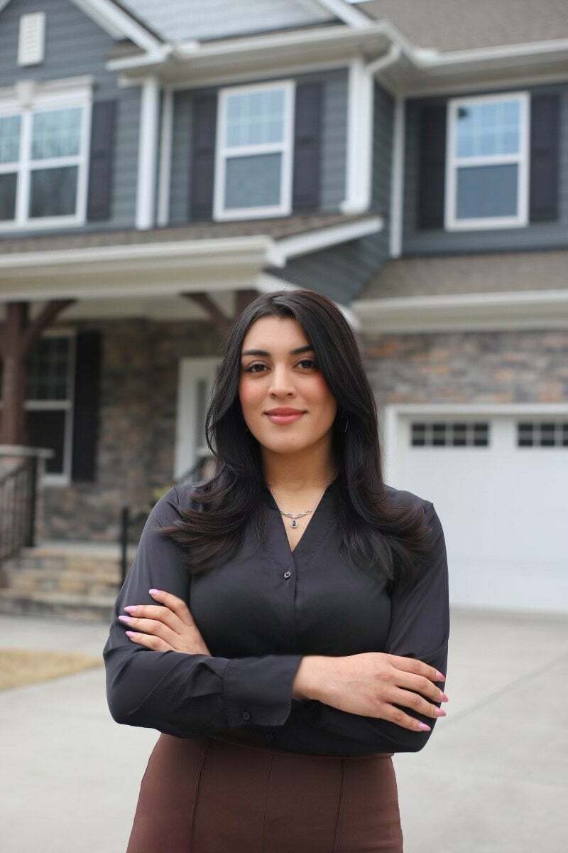 Deren Nieves, Associate Real Estate Broker in Cary, Paracle