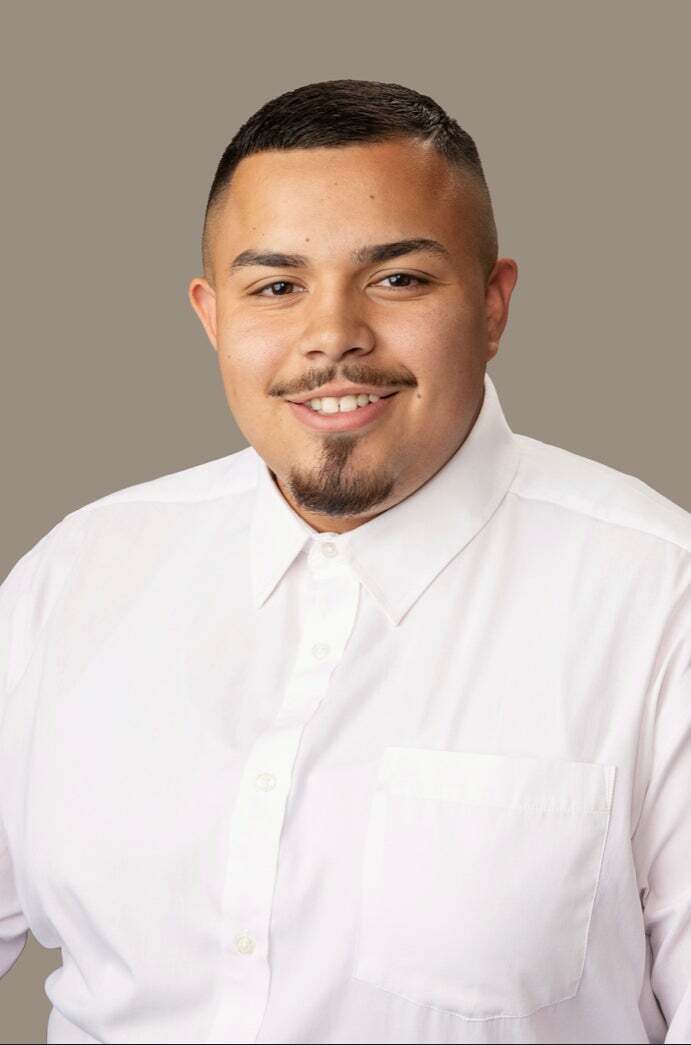 Malaquias Candray, Real Estate Salesperson in Ogden, Momentum