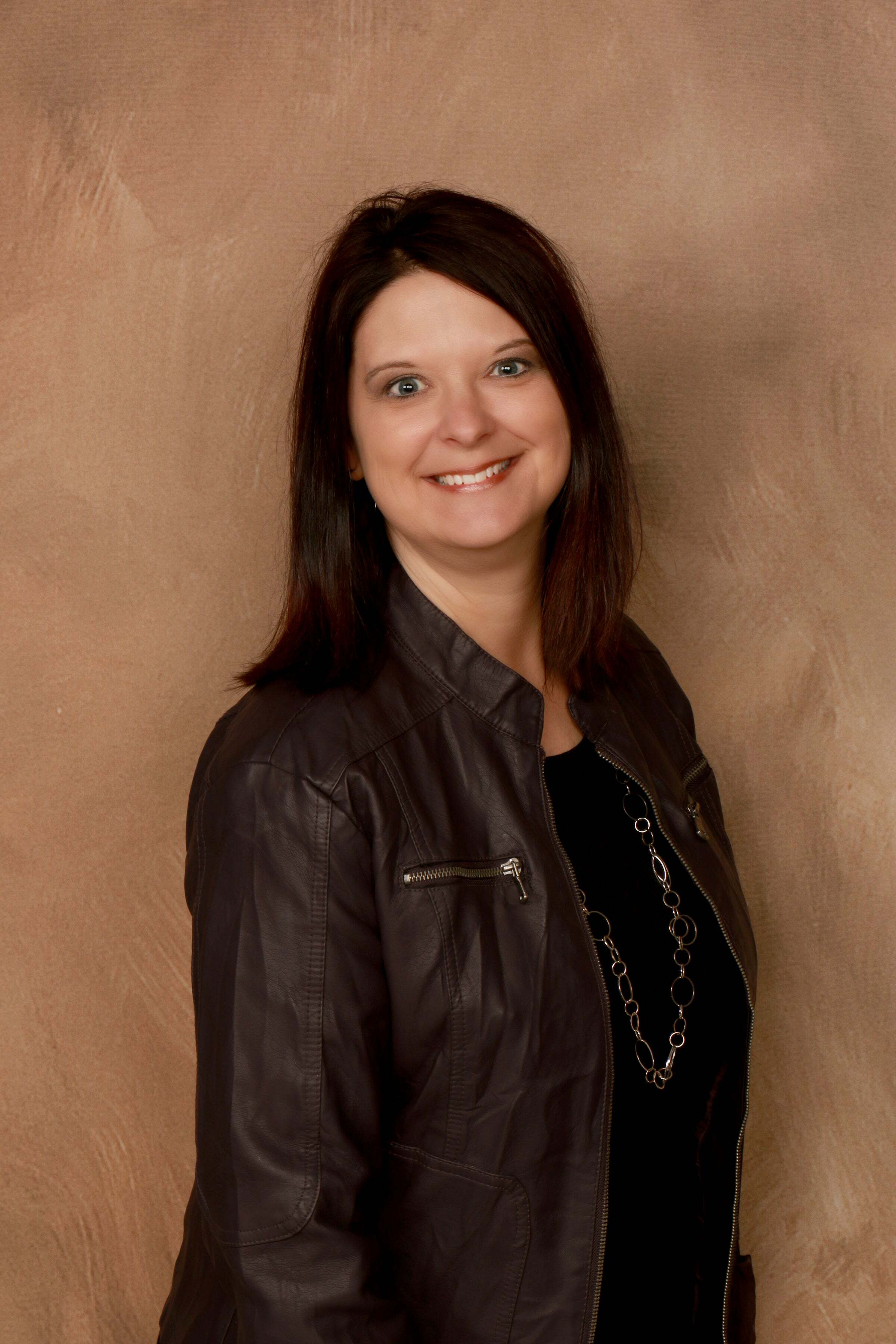 Melissa Myers, Associate Real Estate Broker in Bismarck, Morrison Realty