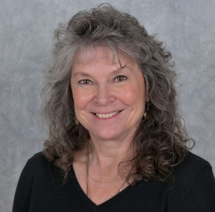 Jacinta Burkhardt, Real Estate Salesperson in Beverly Hills, ERA American Suncoast