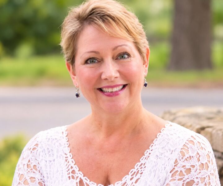 Eve Kummert, Real Estate Broker in Charlotte, ERA Live Moore