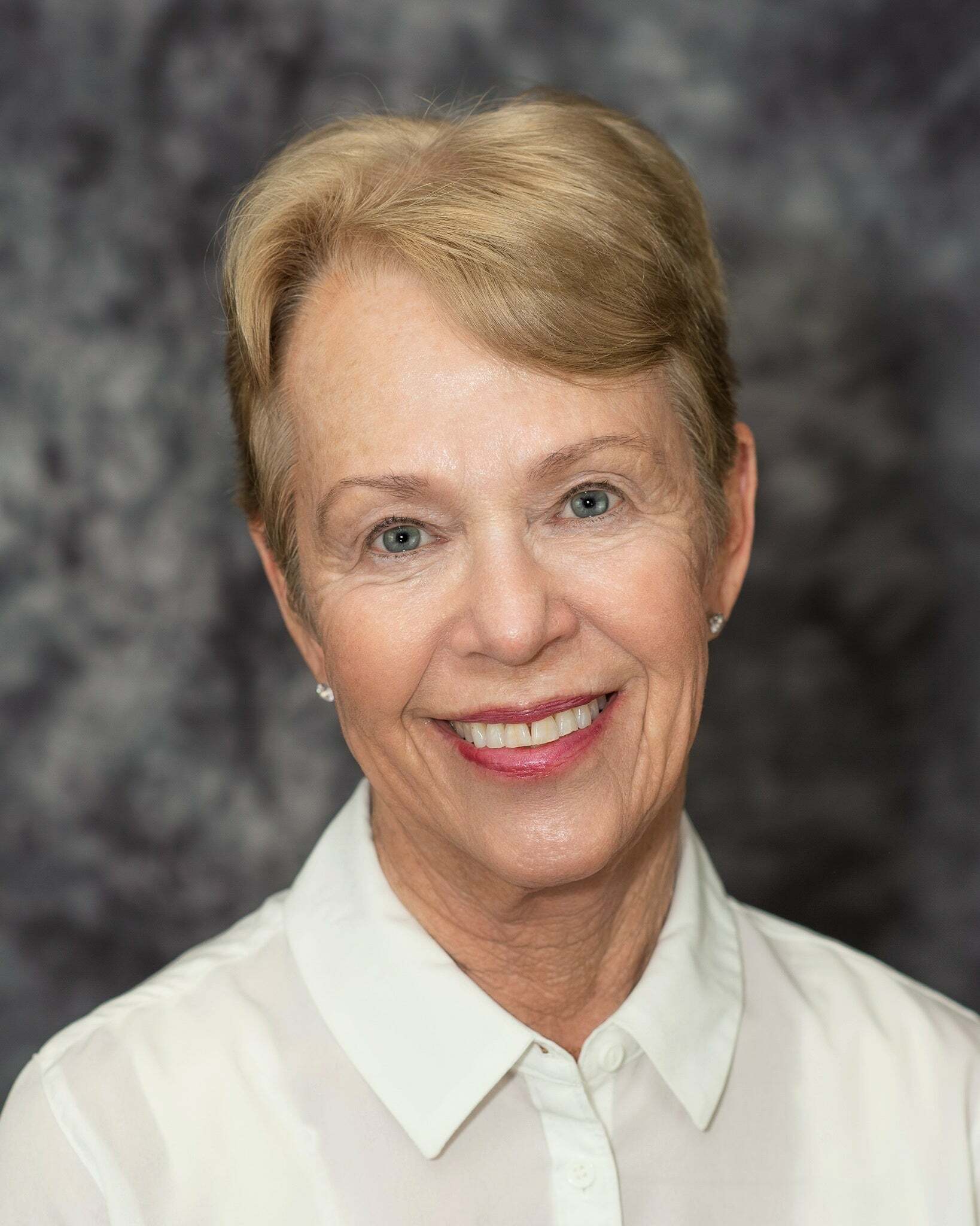 Jean Ingraham,  in Portsmouth, Topsail Realty
