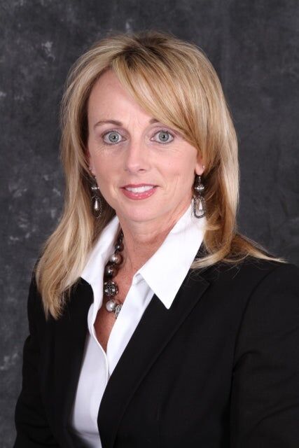 Tammy Head, Associate Real Estate Broker in Pleasant View, Landmark Realty