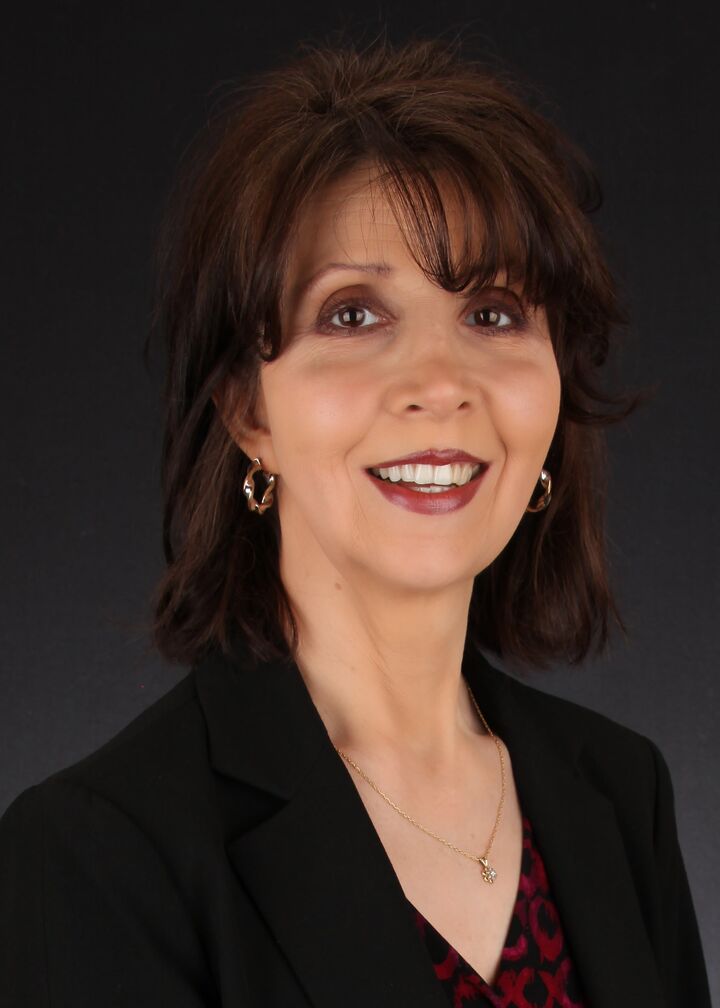 Sue St. John, Real Estate Salesperson in Shelby Township, Professionals