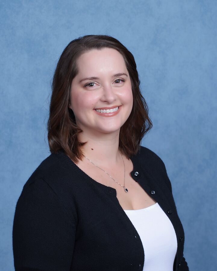 Holly Barber, Real Estate Salesperson in University Place, Blue Chip