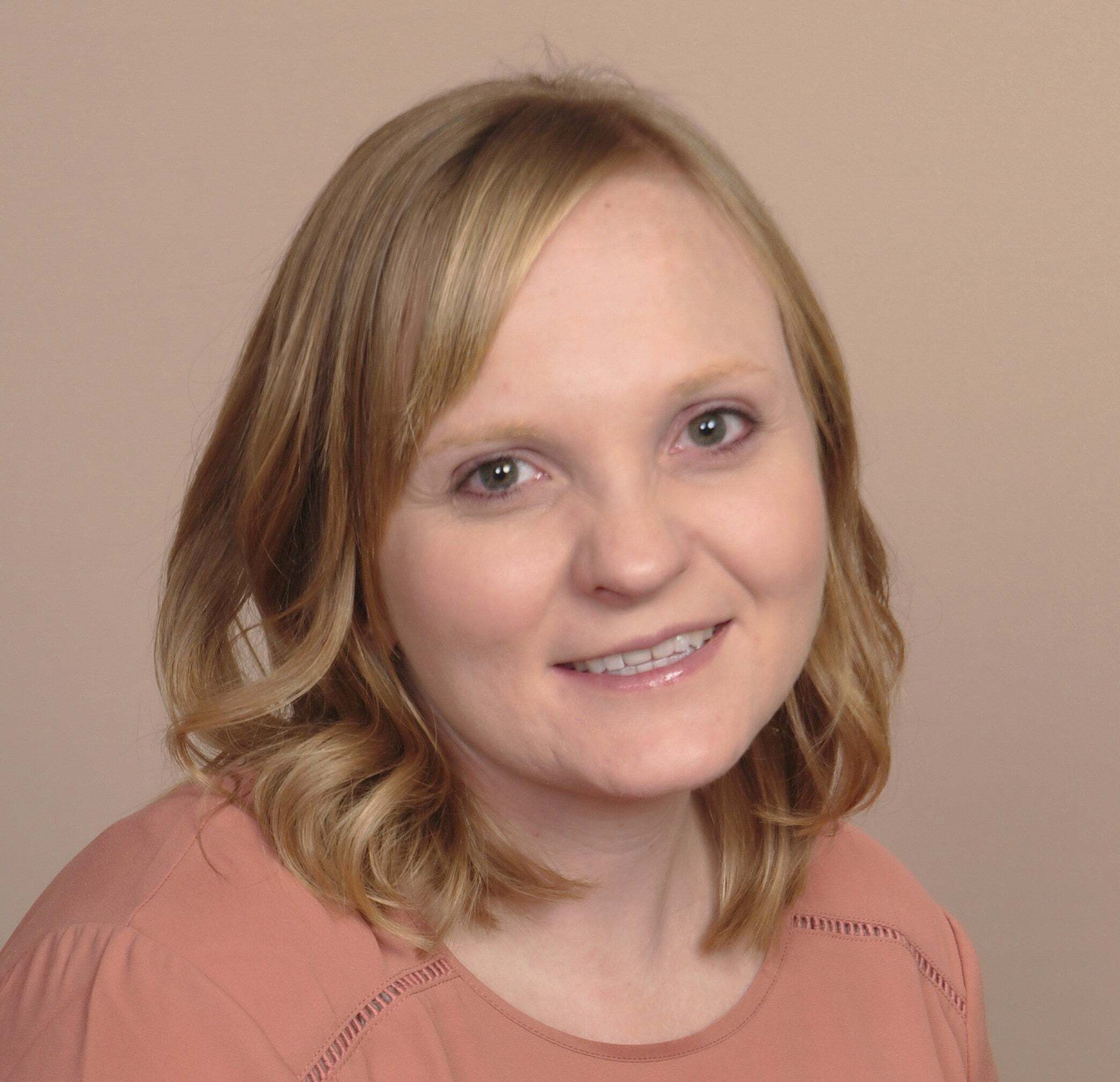 Ashley Gauthier, Real Estate Salesperson in Allegan, Sneller Real Estate