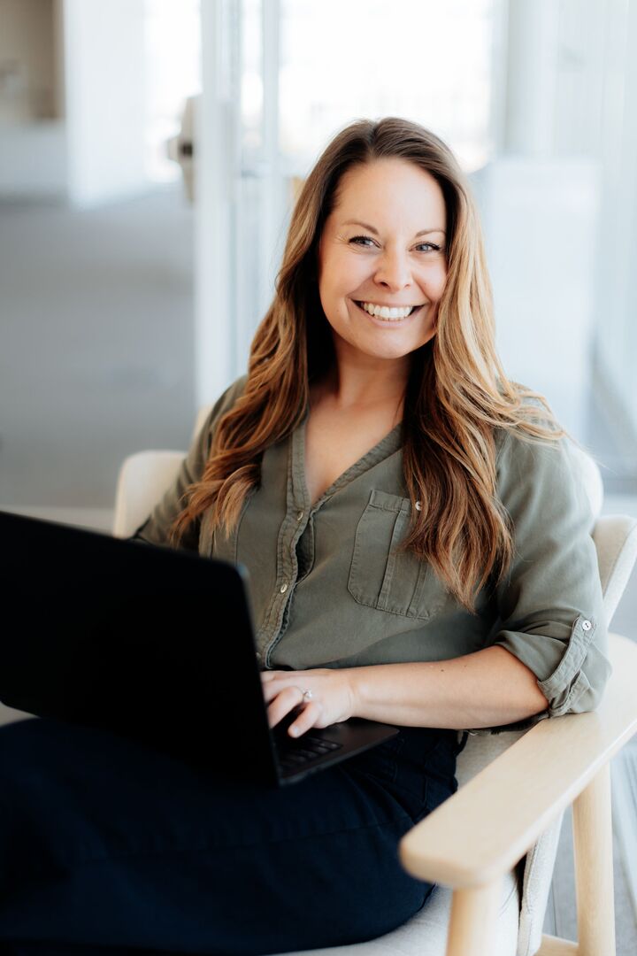 Lyla Wiemokly, Real Estate Salesperson in Missoula, ERA Lambros Real Estate