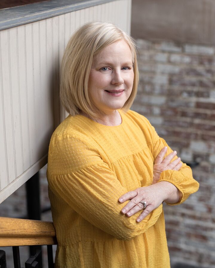 Julie Arp, Real Estate Salesperson in Elkhorn, The Good Life Group