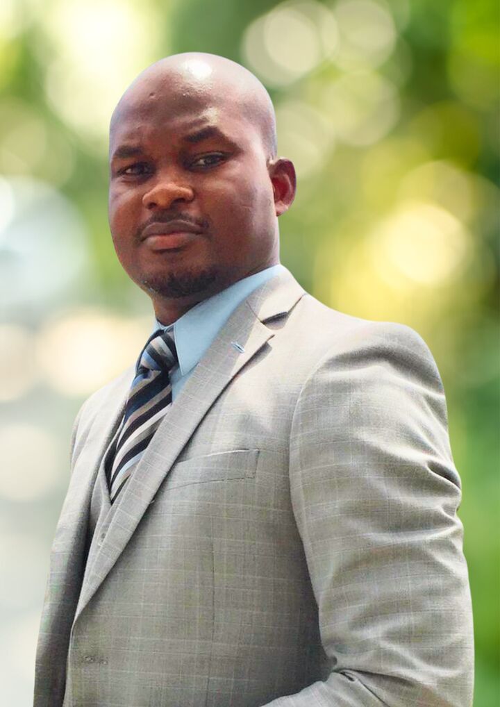 Ayo Akinlade, Real Estate Salesperson in Greenwood, Gold Key