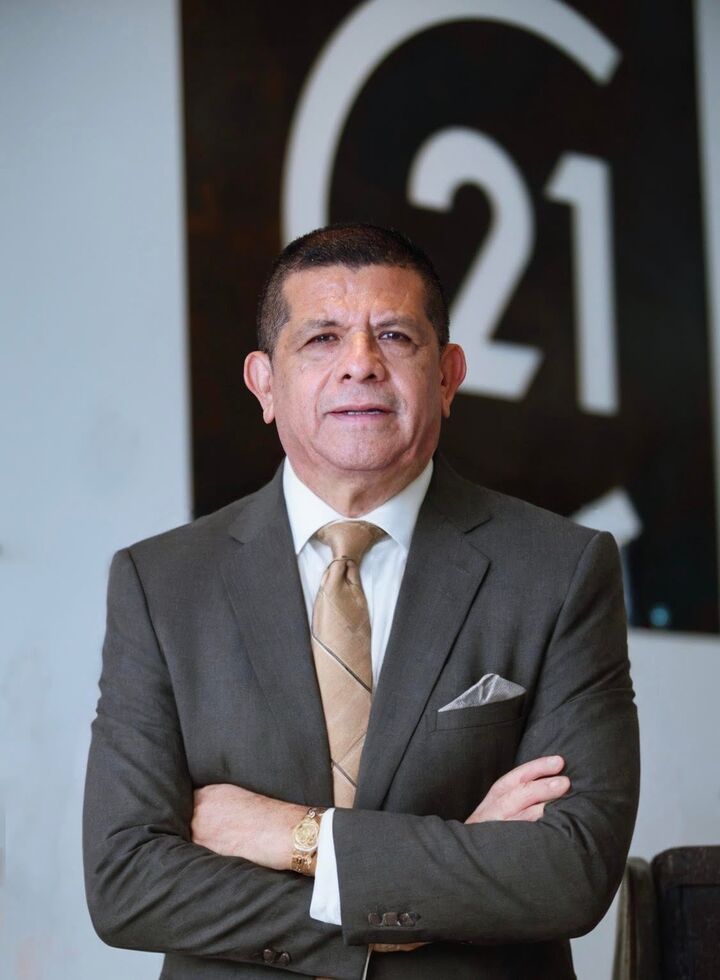 Juan Gonzalez, Real Estate Salesperson in Walnut, Masters