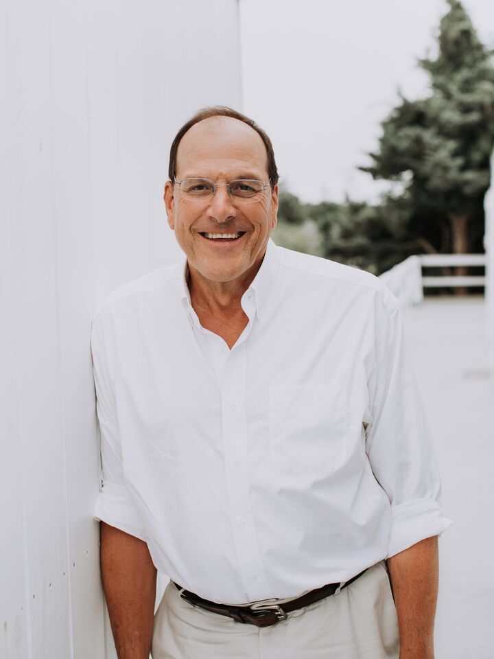 Chan Lyell, Real Estate Broker in Newport, Gustave White