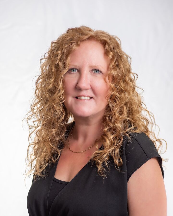 Lori Sullivan, Realtor in Whitby, Coldwell Banker R.M.R. Real Estate, Brokerage