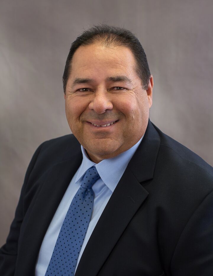 Mario Posadas, Real Estate Salesperson in Simi Valley, Town Center