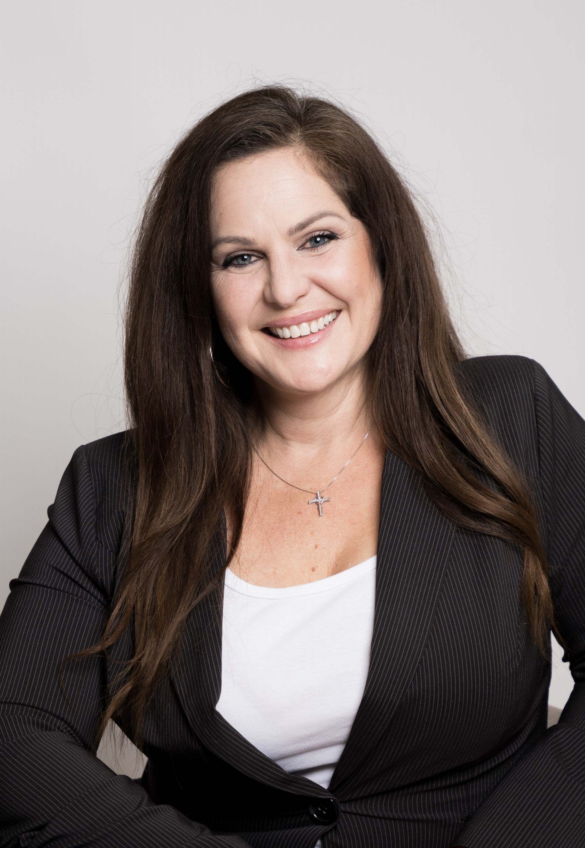 Carol Knight, Sales Associate in Benicia, Solano Pacific