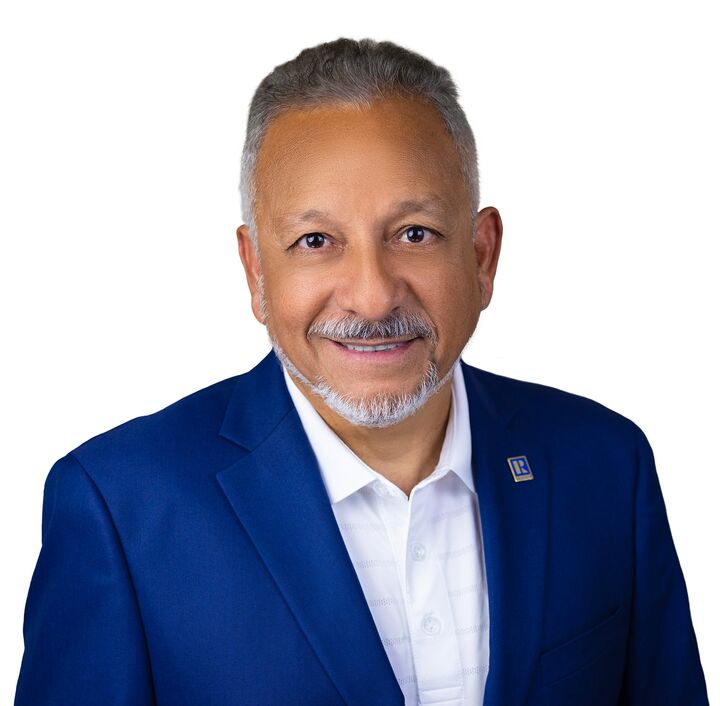 Humberto Salazar, Real Estate Broker/Real Estate Salesperson in Jacksonville, Vanguard Realty
