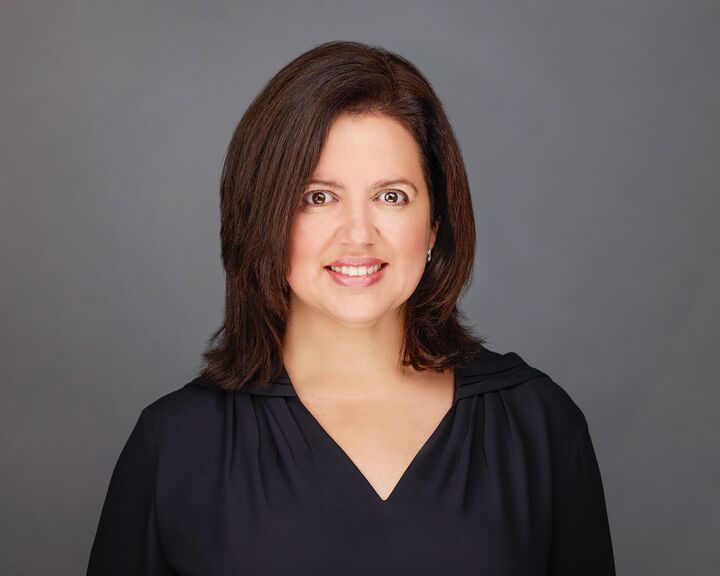 Betzy Bautista, Real Estate Broker in Zionsville, Scheetz