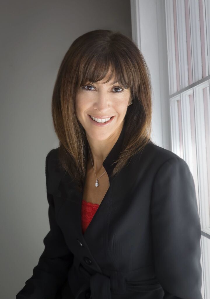 Theresa Pantis, Real Estate Salesperson in Newtown, Hearthside