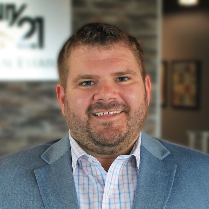 Tyler Wilkening, Real Estate Salesperson in Ankeny, Signature Real Estate