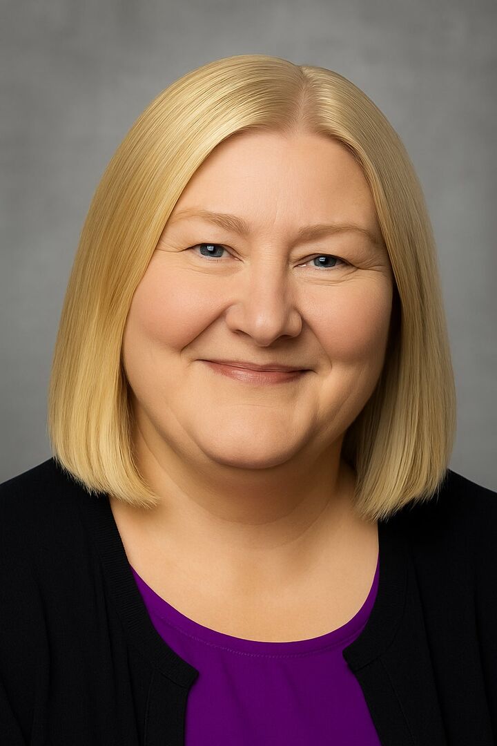 Trisha Dunaway, Associate Real Estate Broker in Roscoe, Affiliated