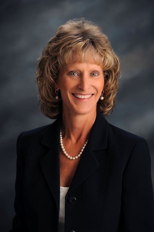 Janelle Moses, Real Estate Salesperson in Topeka, American Home