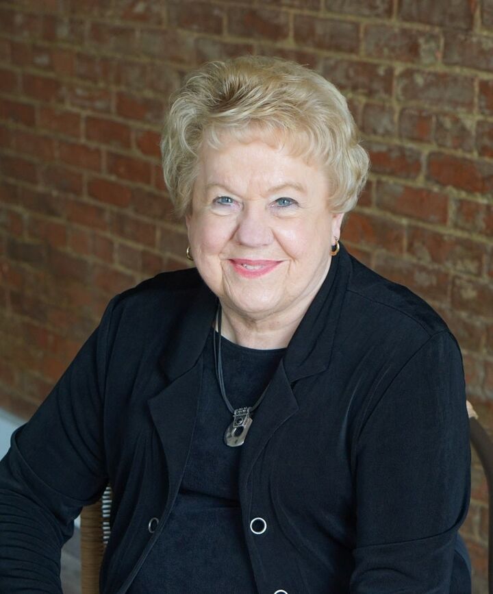 Bobbie Miller,  in Tiffin, Bolte Real Estate